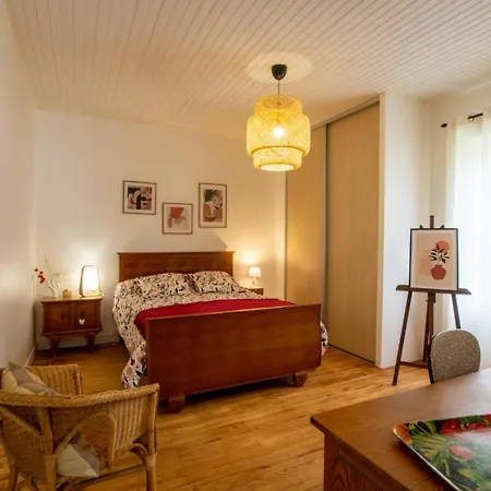 L' Ebenisterie Holiday home Tocane-Saint-Apre